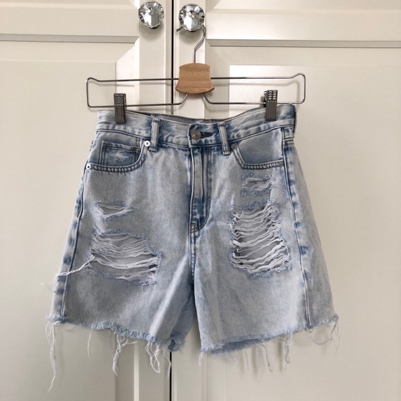 American Eagle Outfitters Pants - American eagle mom short